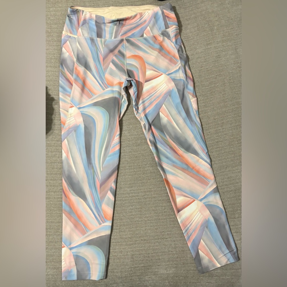 Multicolor Abstract Workout set - Picture 4 of 6